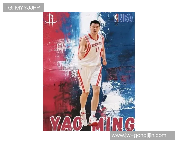 姚明在操场上奔跑的瞬间展现了运动的魅力与坚持的力量 姚明在操场上奔跑的瞬间展现了运动的魅力与坚持的力量