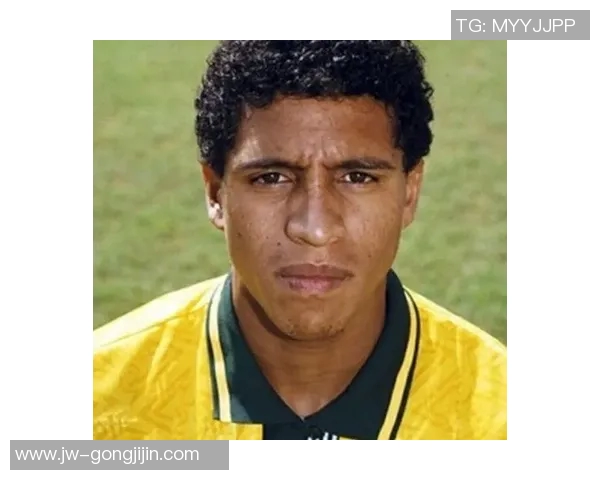 巴西足球界哀悼传奇球星离世引发全球关注与怀念