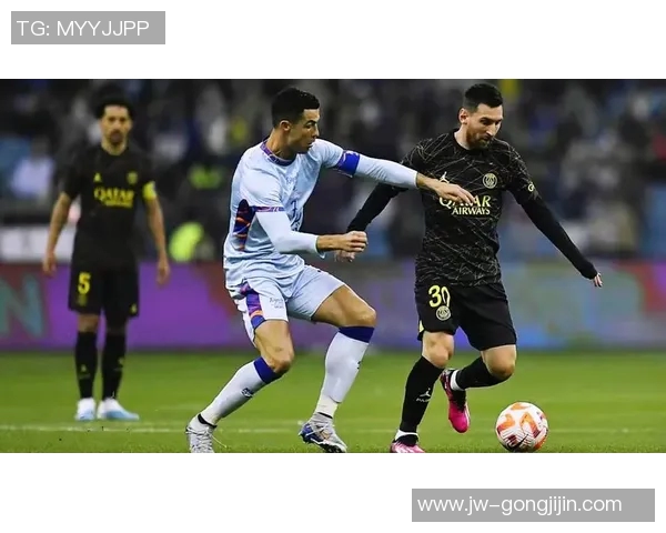 识别足球明星的精彩瞬间视频揭示他们背后的故事与成就