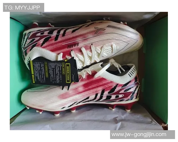 足球明星如何通过磨合提升球鞋性能与比赛表现的秘诀分享