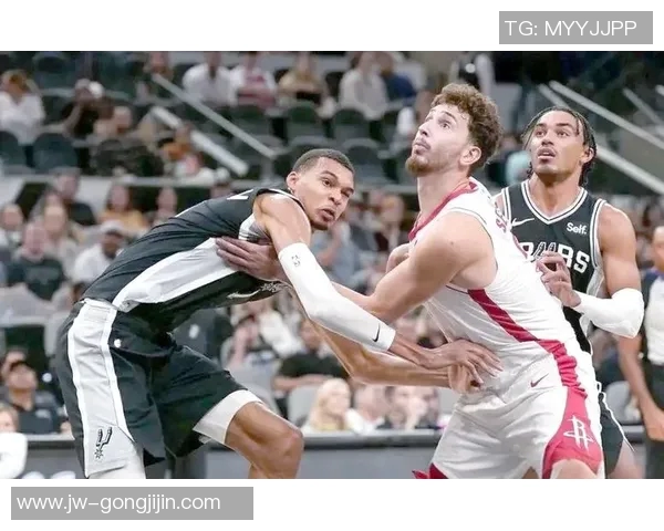 10月8日火箭对马刺季前赛精彩回放全场录像分析与亮点总结 10月8日火箭对马刺季前赛精彩回放全场录像分析与亮点总结