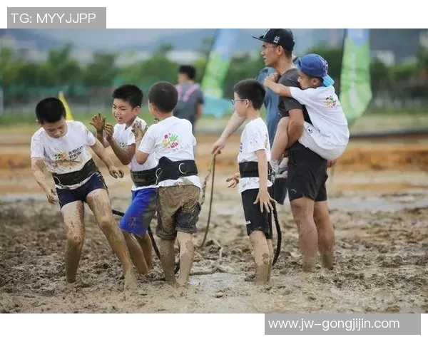 足球明星重返童年时光与昔日梦想的对话与碰撞 足球明星重返童年时光与昔日梦想的对话与碰撞