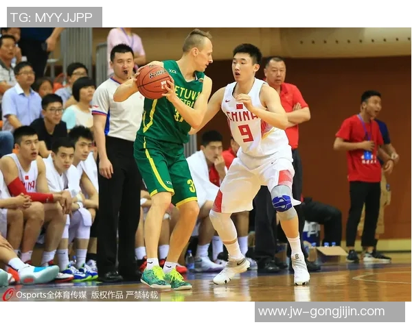 篮球火热明星闪耀赛场引领潮流展现青春活力与拼搏精神